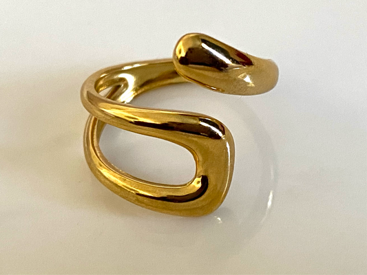 Elora gold ring