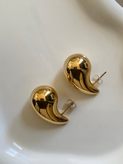 Adele teardrop gold earrings