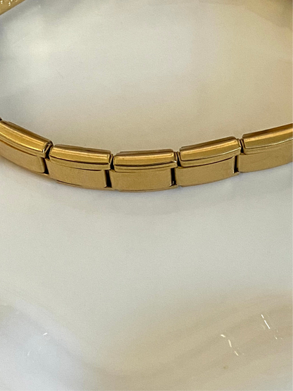 Elara gold bracelet