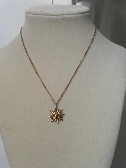 Elysian sun gold necklace