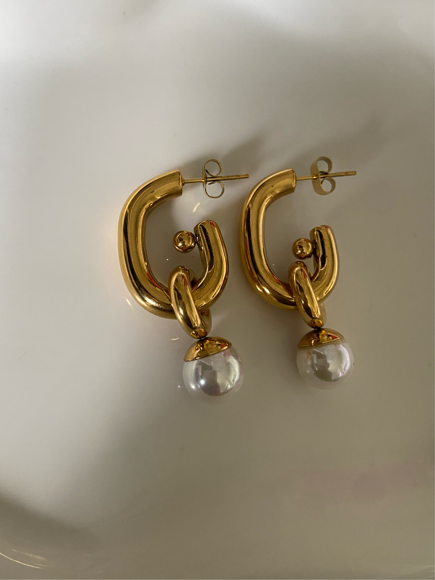 Gina pearl earrings