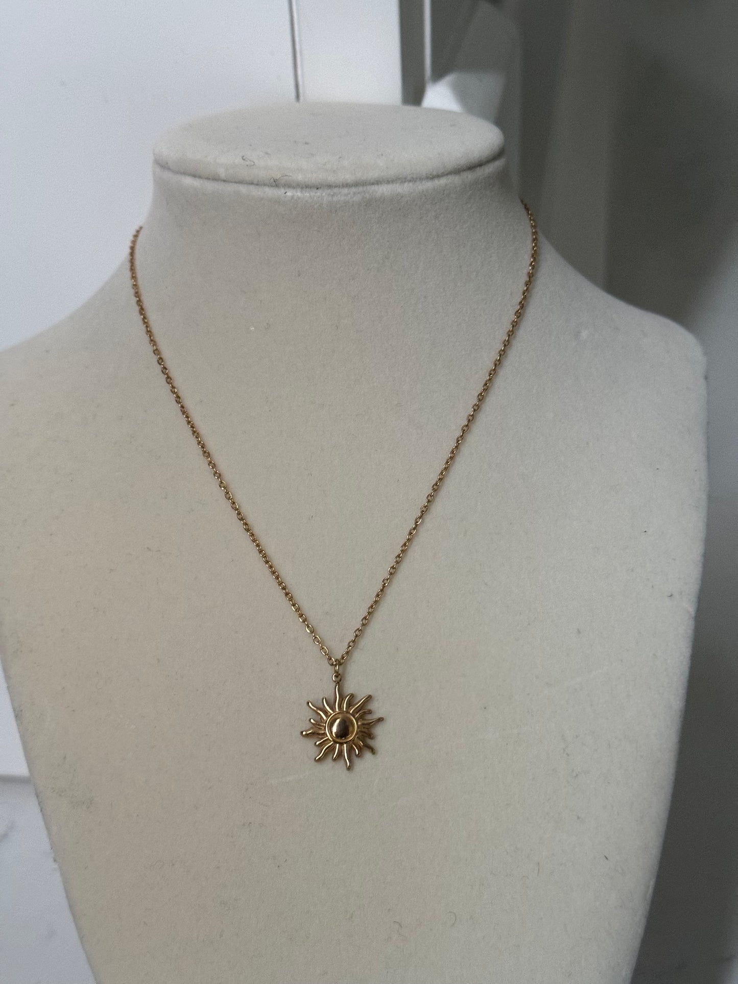 Elysian sun gold necklace