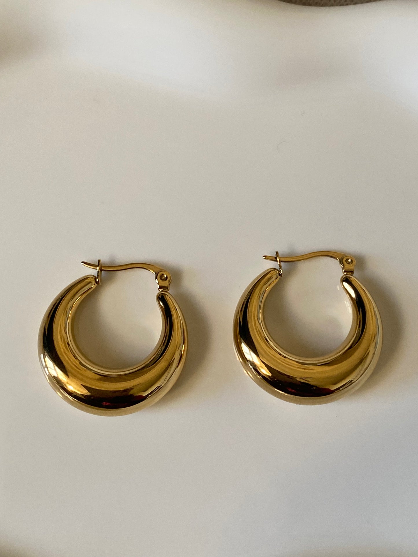 Olivia gold hoop earrings